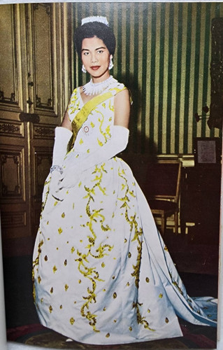 เฉลิมพระชนมพรรษา สมเด็จพระบรมราชินีนาถ 12 สิงหาคม 2504 6
