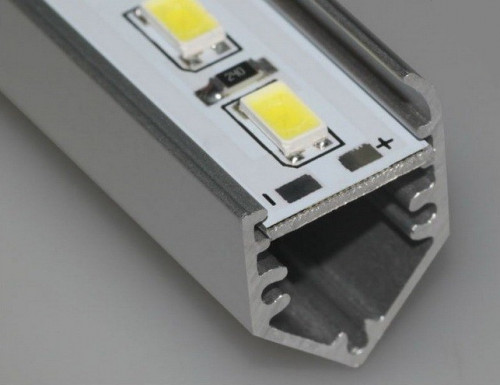 ไฟเส้นอลูมิเนียม แอลอีดี 5630  IP20 พร้อมรางอลูมิเนียม เมตรละ