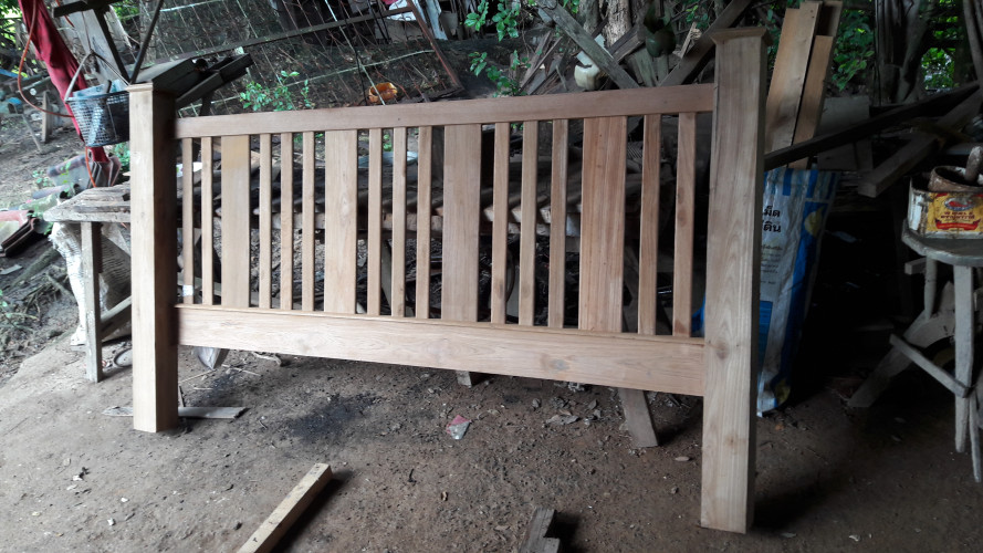 เตียงนอนไม้สักมีหลายขนาดให้เลือก 4