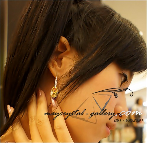 สอบถามสินค้าติดต่อที่ Line Official > @maycrystal