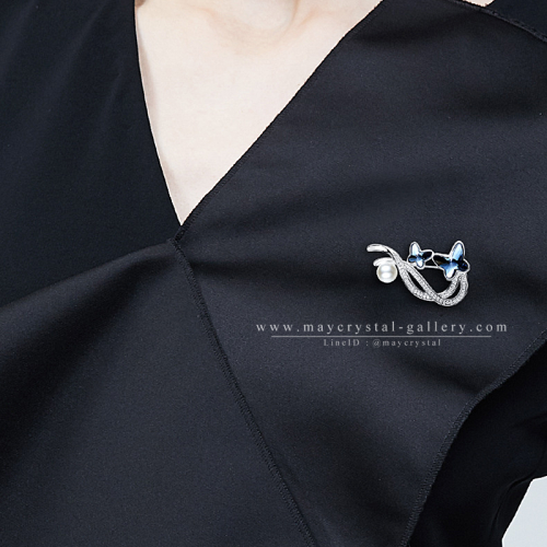 เข็มกลัดคริสตัลแบรนด์แท้ จากประเทศออสเตรีย (Embellished with Crystals from Austria) 2