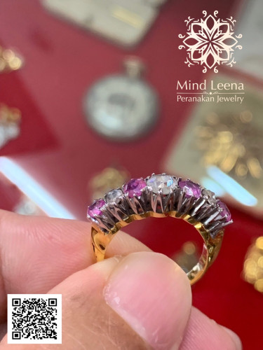 แหวนแถวประดับทับทิมพม่าและเพชรลูกโลก Antique Rose Cut Diamond And Ruby Ring. 1