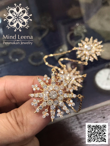 เข็มกลัดกอรอสังดาวกระจายประดับเพชรแท้โบราณ งานโบราณอายุเกิน 150 ปี