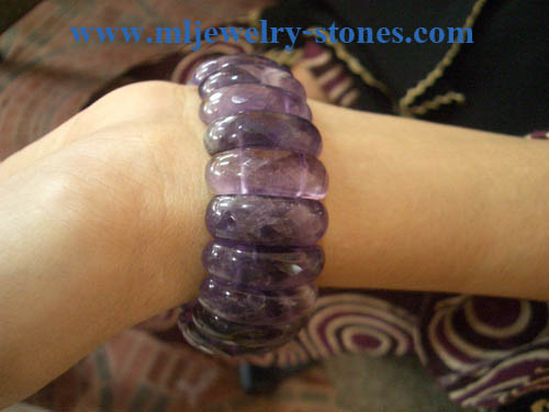 สร้อยข้อมืออเมทิสต์เจียสวย 2