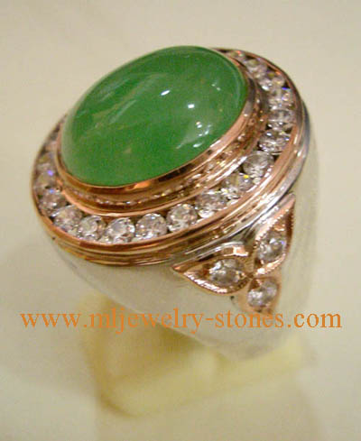 แหวนเงินกับนากหัวหยกล้อมสวิส