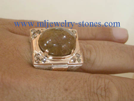 แหวนรูไทร์ควอซต์ (ไหมนาก) ประดับเพชรแท้ สีน้ำตาลเหลี่ยมลูกโลก 8