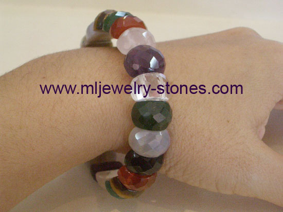 สร้อยข้อมือรวมหิน 3