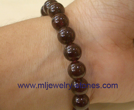 สร้อยข้อมือโกเมน 8