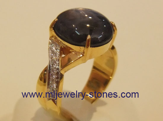 แหวนไพลินสตาร์พม่าประดับเพชรแท้