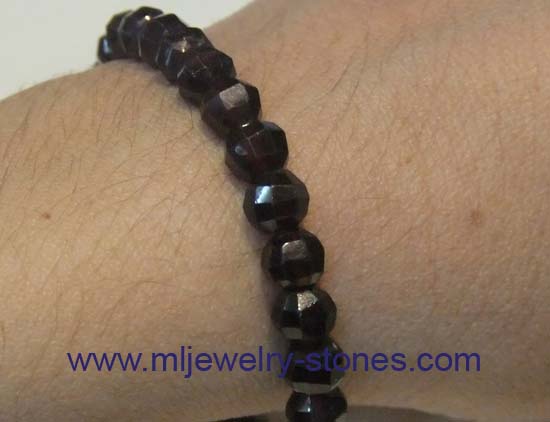 สร้อยข้อมือโกเมน 4