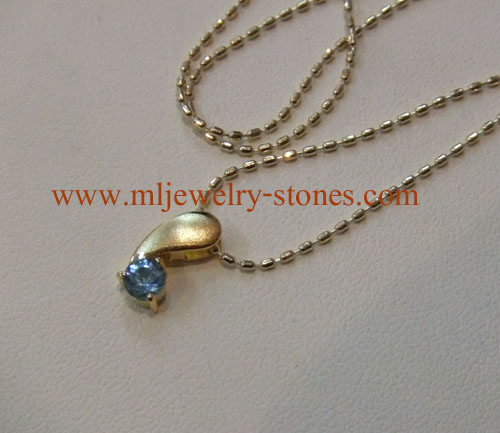 จี้พลอยบลูโทแพส (Blue Topaz) 2