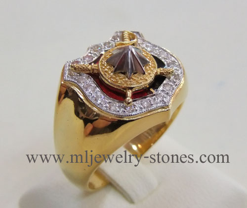 แหวนนายร้อยตำรวจล้อมเพชรแท้