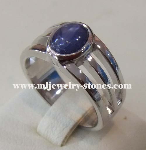 แหวนพลอยไพลินพม่า(นิหล่า)