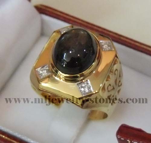 แหวนพลอยสตาร์สีดำประดับเพชร 3