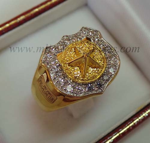 แหวนนายทหารล้อมเพชรแท้ ของ ร.อ.สุพรชัย (งานสั่งทำ) 1