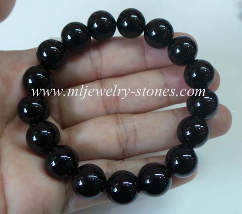 สร้อยข้อมืออนิกซ์ (Onyx) 2