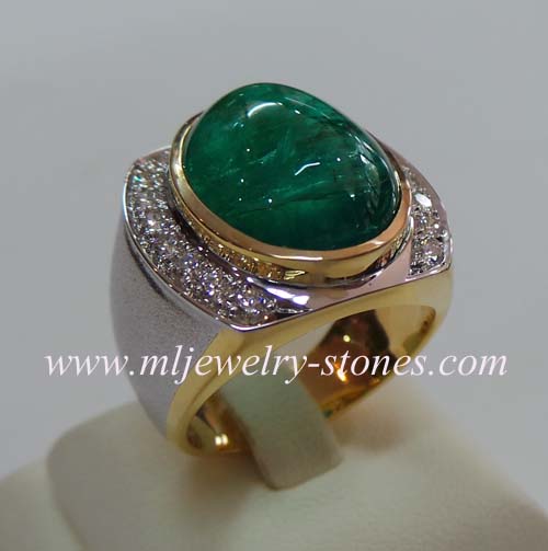 แหวนมรกตโคลัมเบียล้อมเพชรแท้ 0.48 cts.(งานสั่งทำ)