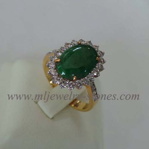 แหวนหยกพม่าประดับเพชรแท้ 0.76 cts.