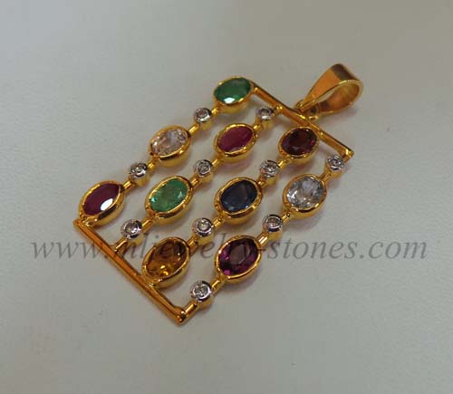 จี้พลอยหลากสีประดับเพชรแท้