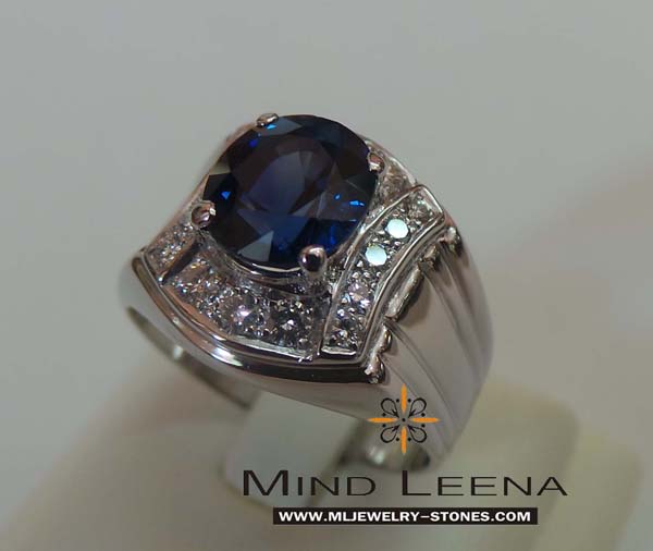 แหวนไพลินประดับเพชรแท้เบลเยี่ยมน้ำหนักรวม 0.70 cts.(งานสั่งทำ)