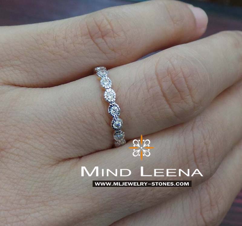 แหวนเพชรรอบวงน้ำหนักรวม 0.44 cts. 1