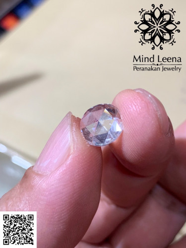เพชรแท้เหลี่ยมลูกโลก RoseCut Diamond เม็ดใหญ่หนัก 1.61 cts.