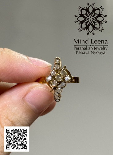 แหวนเพชรซีก งานเก่างานโบราณ งานเปอรานากัน peranakan jewelry, Kebaya Nyonya 2