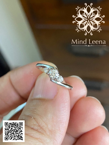 แหวนเพชรแท้ 3 เม็ด น้ำหนักรวม 0.16 cts. 