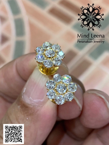 ต่างหูกระจุกเพชรก้นตัด old mind cut อายุ 120-150 ปี