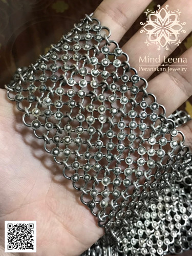 เข็มขัดเงินประดับลวดลายดอกไม้ งานโบราณ 4