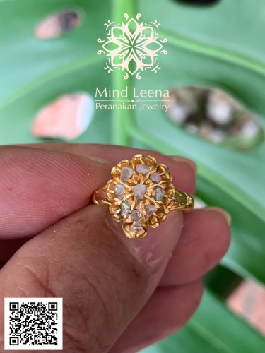 แหวนเพชรซีกโบราณแบบสวยหายาก อายุเกิน 80 ปี แหวนดอกจอกหยดน้ำเพชรซีก  งาน peranakan nyonya jewelry
