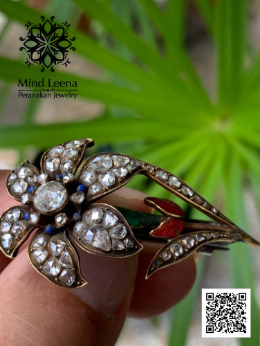 เข็มกลัดเพชรลูกโลกรูปดอกไม้ งานยุดวิคตอเรียน อายุเกิน 120 ปี 1