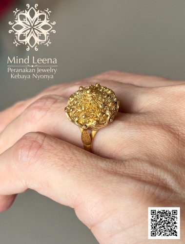 แหวนทองสัตตบงกชโบราณ Antique Sattabongkot Lotus Ring With 22k Gold. 2