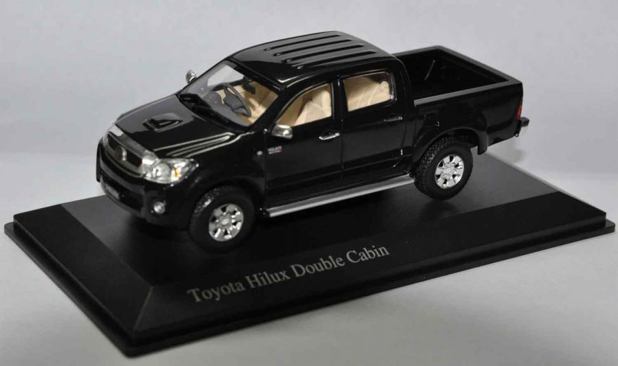 โมเดลสำเร็จ Toyota Hilux Vigo 2010 มาตราส่วน 1/43 สีดำ 0