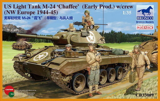 M24 Chaffee early variant with crew 1/35 Bronco model