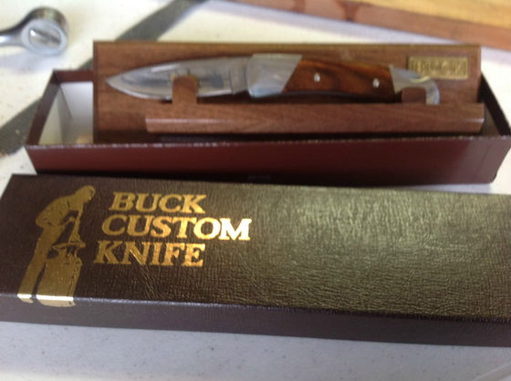 มีดพับคัสตอมเกรดสะสม BUCK KNIFE Custom 500 etched blade -Ducks in flight