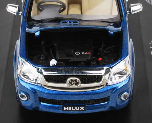 โมเดล Toyota Hilux Vigo ปี 2010 สีเงิน มาตรส่วน 1/43 1