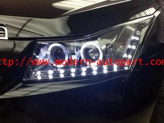 โคมไฟหน้า CRUZE Benz CLS V3 Style Headlights