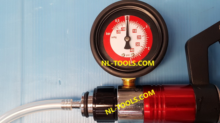 ชุดไล่ลมเบรครถยนต์แบบดูดและดัน (ไต้หวัน)(๋JOW)(JJW) (เครื่องมือช่าง) 4