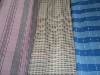 สีและลายผ้าฝ้ายทอมือ 5