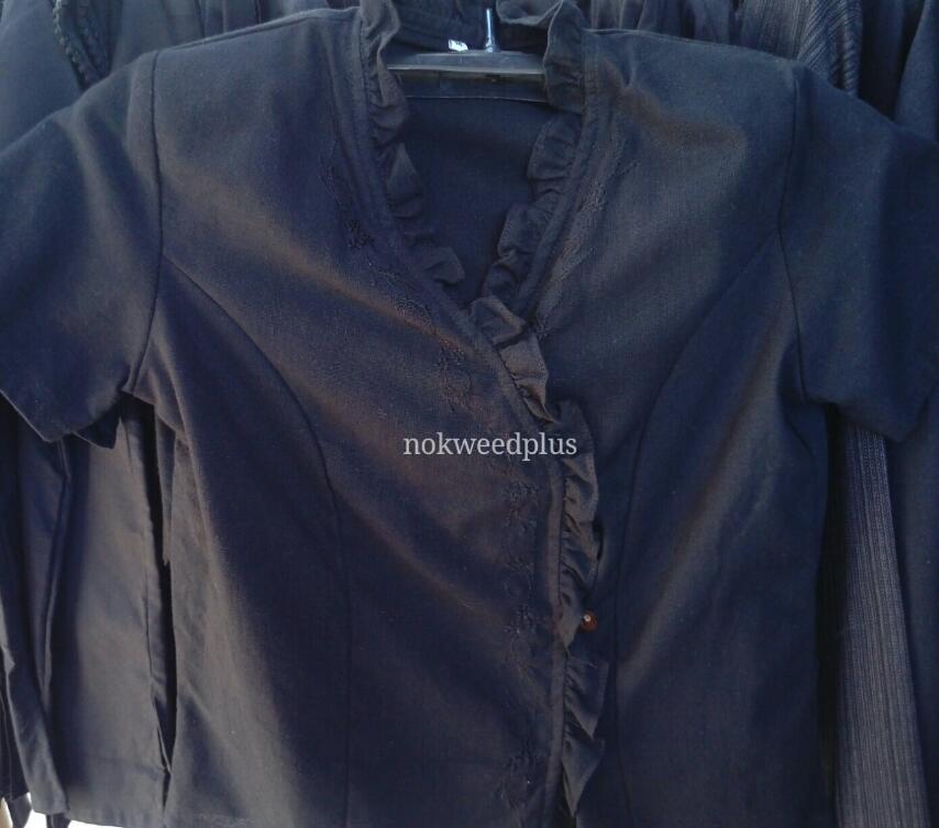 เสื้อผ้าฝ้ายปักดอกตัวหนอนระบายแขนสั้น 1