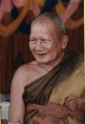 พระผงหลังเสือ รุ่นมหาเศรษฐี เนื้อผงพุทธคุณ หลวงพ่อเปิ่น วัดบางพระ 2534 4