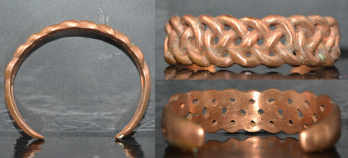 กำไลพิรอดครอบจักรวาลเขาอ้อ เล็ก เนื้อทองแดง อาจารย์เปลี่ยน หัทยานนท์ 2557