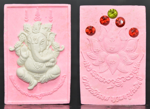 พระพิฆเนศ เนื้อผงพุทธคุณ  อาจารย์วีรเทพ ญาณครูประสิทธ์ 2556