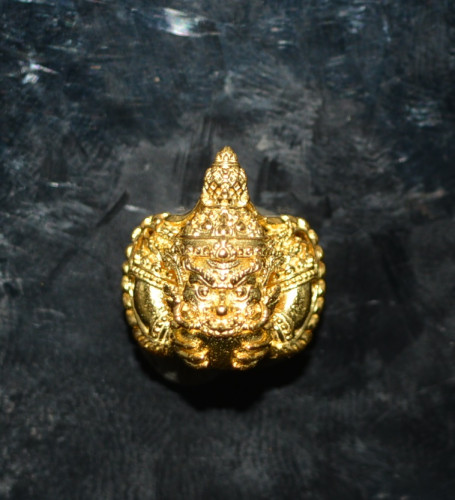พระราหูอมตะเศรษฐี เนื้อชนวนชุบทอง พระอาจารย์เฮง วัดป่าไทรย้อย 2564
