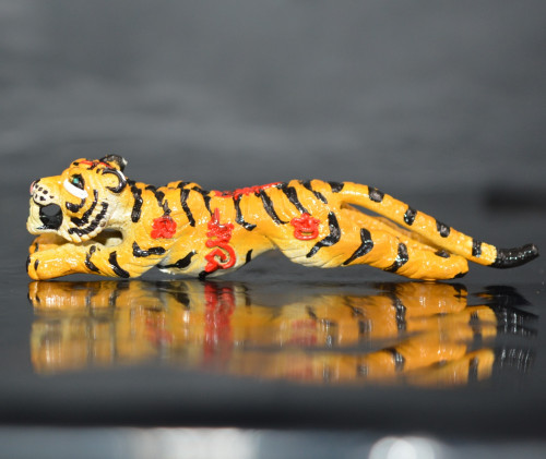  เสือ เนื้อสัมฤทธิ์ เพ้นท์สี รุ่นอายุยืน หลวงปู่คีย์ วัดศรีลำยอง 2557 