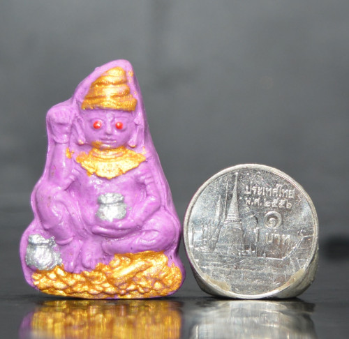 พ่องั่งเหนือดวง มนต์เขมร เสน่ห์ล้านนา เนื้อผงเสน่ห์สีม่วง พระอาจารย์ป้อม วัดสหกรณ์ทุ่งใหม่ 2568 1