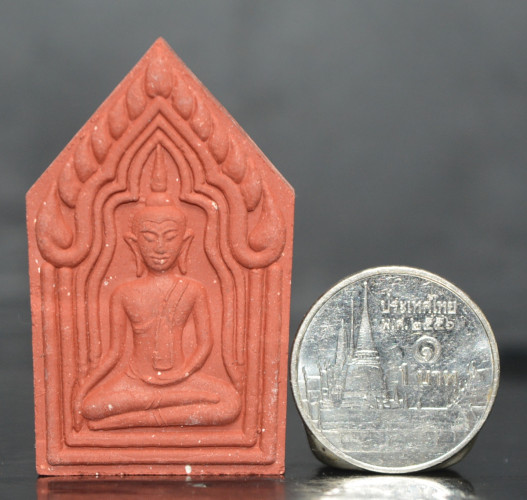 พระขุนแผนแขนอ่อน หลังฝังปลอกลูกปืน เนื้อผงมวลสาร พระครูน้อย วัดชัยมงคล จ.สุพรรณบุรี ปี 2555 1