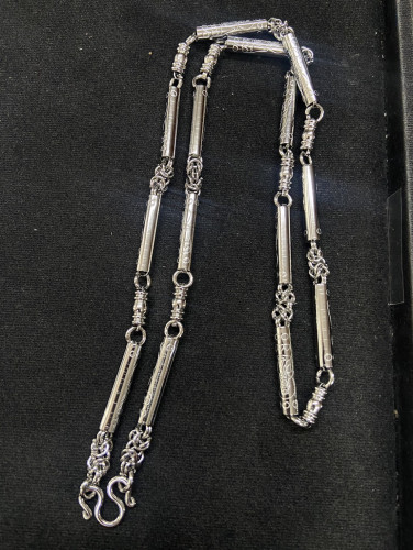 สร้อยแสตนเลส ห้อยพระ ความยาวรอบ 28 นิ้ว stanless neckless อุปกรณ์