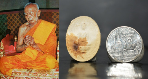 หลวงพ่อติ้ว วัดหัวถนน พิมพ์รูปไข่ เนื้อผง ปี 2518 จ.ชลบุรี (หลวงปู่ทิม วัดละหารไร่ ปลุกเสก)